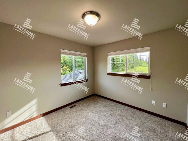Photo - Spacious and Secluded 4 Bed 2 Bath Monroe Home w/ Beautiful Views!!