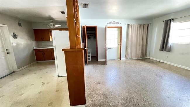 Photo - 10705 N Dixon Ave