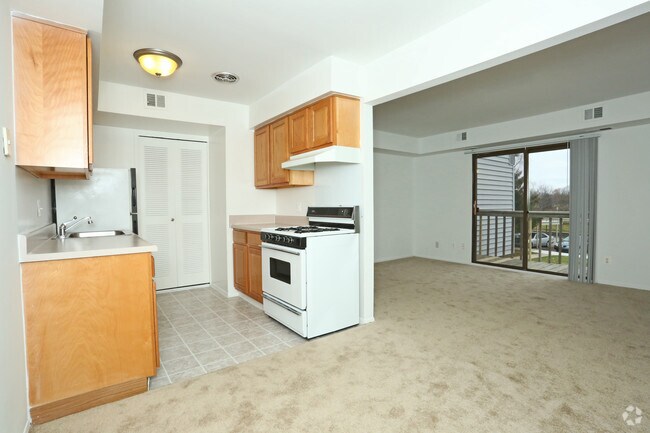 One Bedroom - Kitchen & Dining - Fairway Club Apartments