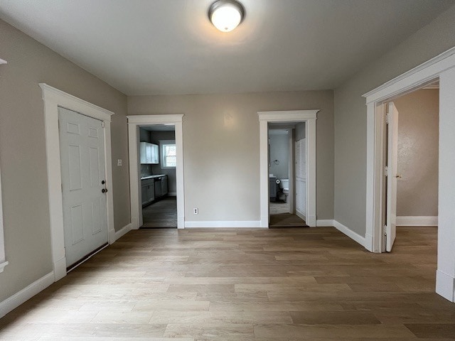 Photo - 911 E Washington St