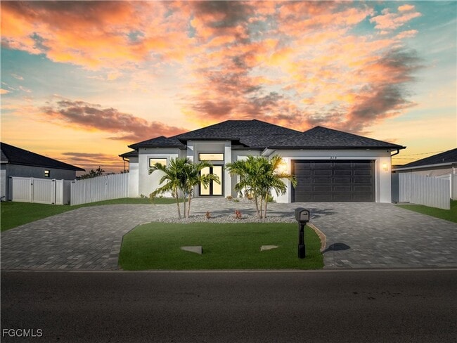 Building Photo - 319 Tropicana Parkway W