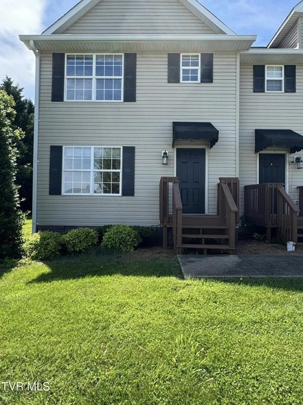 Photo - 617 Hazel St