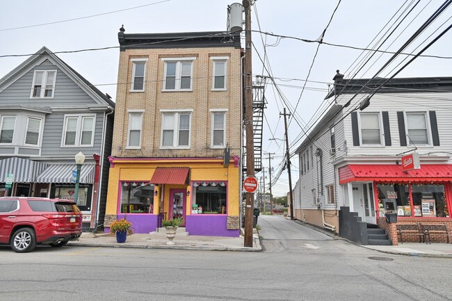 Photo - 213 3rd St Unit Apt 3