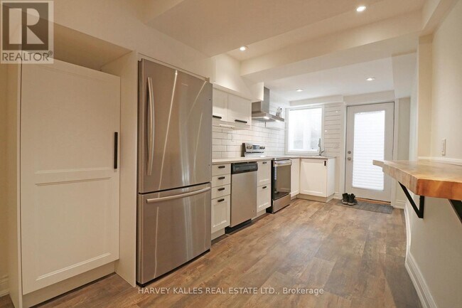 Photo - 202 Claremont St Unité Lower