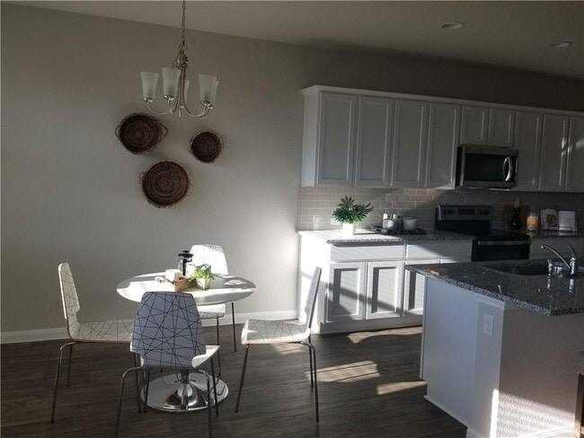 Photo - 134 Ashford Way