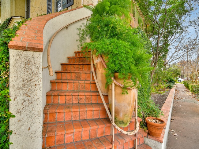 Photo - 134 W Summit Ave.