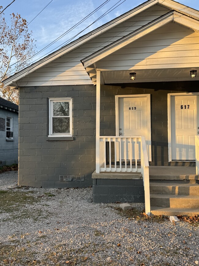 Photo - 615 Lincoln St S