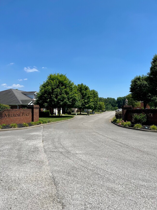 Building Photo - 15 Melrose Dr Unit 15 Melrose Drive #7 Rental