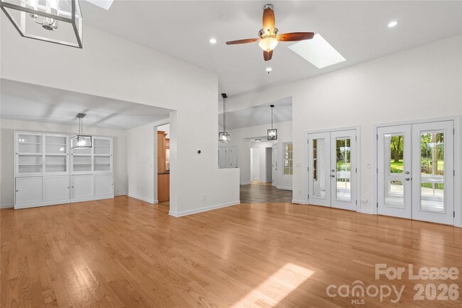 Photo - 5020 Fox Hollow Dr