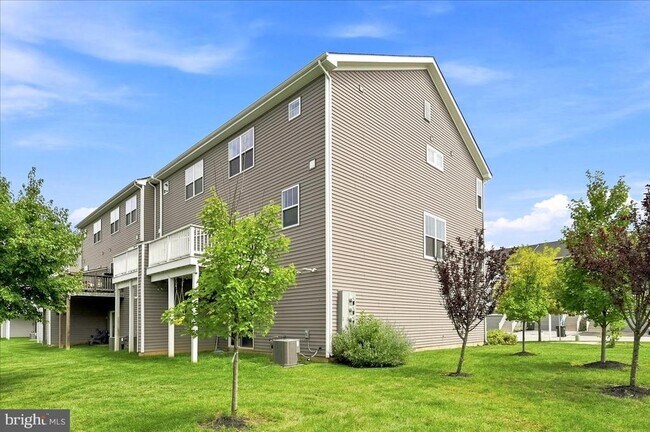1911 Boulder Dr