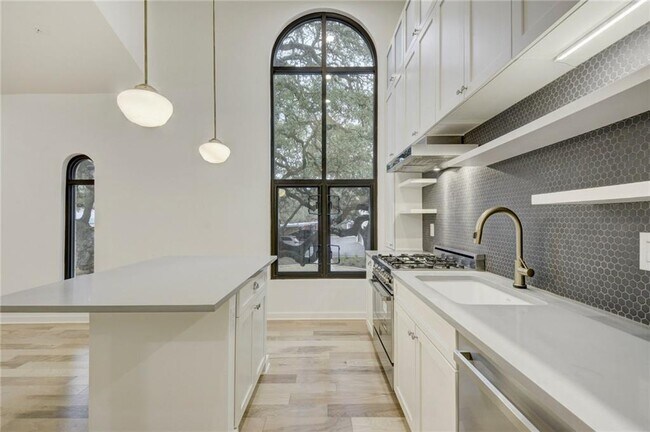 Photo - 211 W Johanna St Unidad 2 Rental