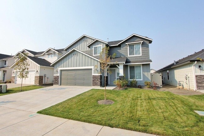 Immaculate & Spacious home in West Meridian - Immaculate & Spacious home in West Meridian