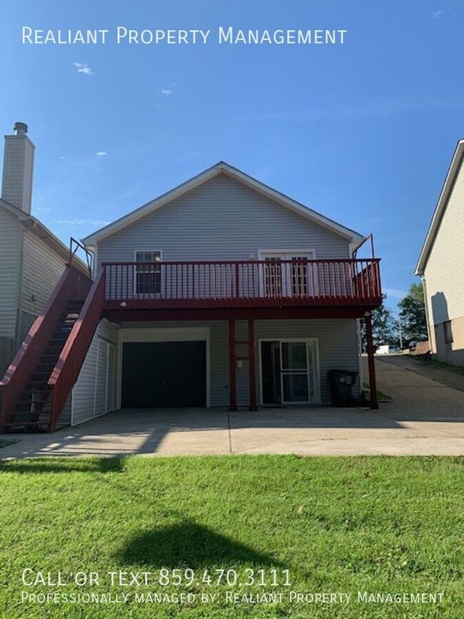 Photo - 353 Chase Pl