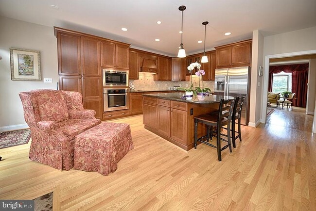Photo - 2702 Pembsly Dr