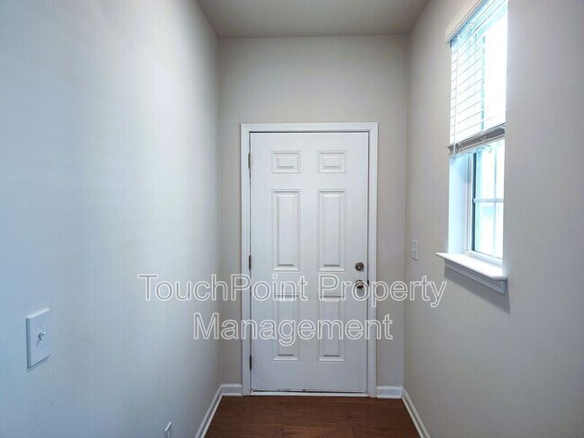 Photo - 3327 Glenn Hope Wy