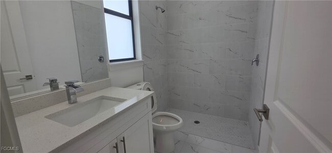 Photo - 927 Chenault St