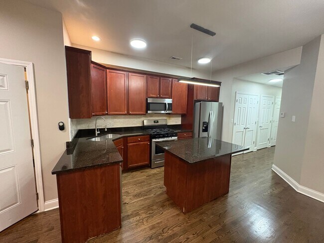 Photo - Spacious 2BD/2BA w/ High Ceilings + Modern...