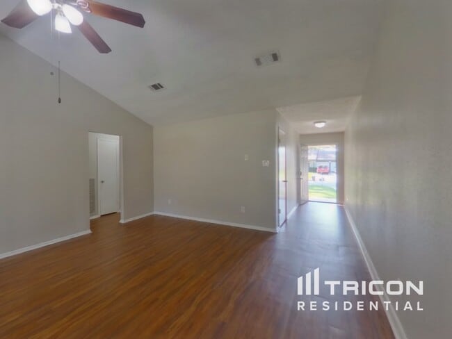 Photo - 4511 Burkegate Dr