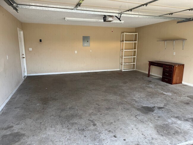 105 Harmon Cir