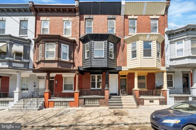 Photo - 1824 N 28th St Townhome