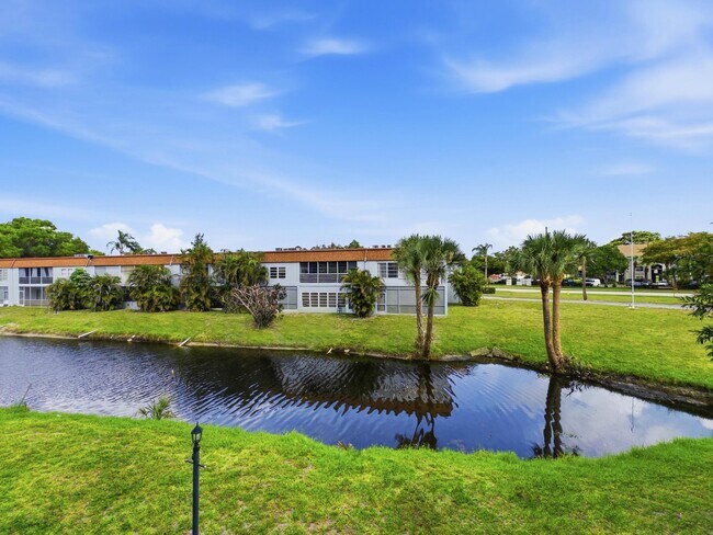 Photo - 6289 Lear Dr Unit 206