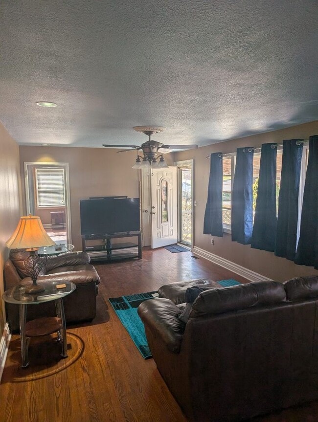 Photo - FURNISHED HOME IN POPLAR JOHNSON CITY