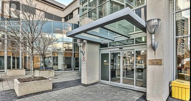 Photo - 125 Village Green Square Unit 2301