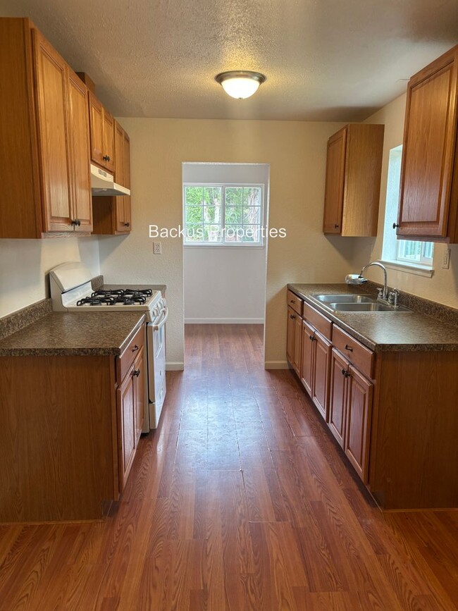 Photo - 59920 Martin St Unit A