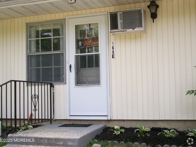 Building Photo - 160E Gramercy Ct Rental