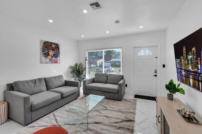 Photo - 7001 Coolidge St Unidad ID1372328P