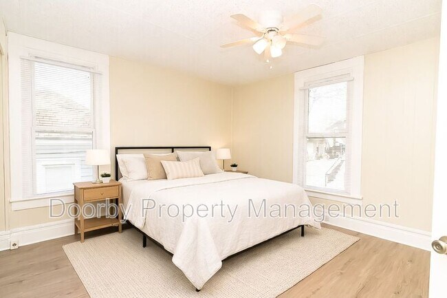 Photo - 2612 E 19th St