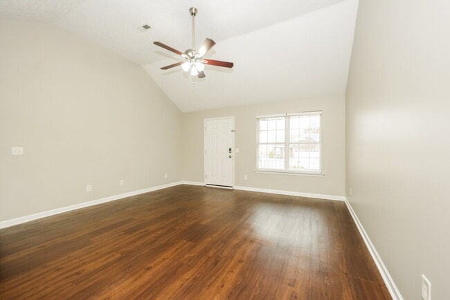 Photo - 925 Sky Valley Trail