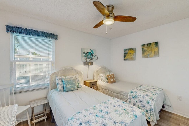 Photo - 3607 E Bay Dr Unidad SI ID1591478P