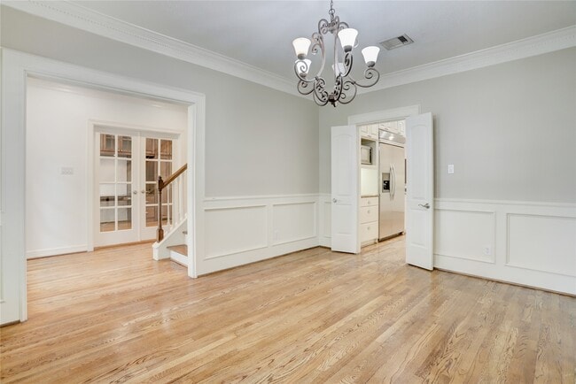 Photo - 6341 Mercer St