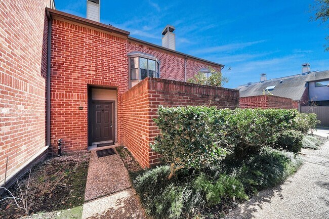 Photo - 7447 Cambridge St Unidad 106