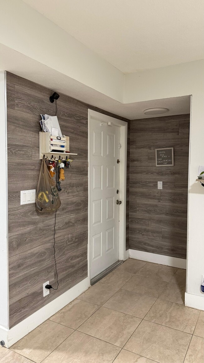 Building Photo - 12055 Royal Palm Blvd Unit 12055 #4J