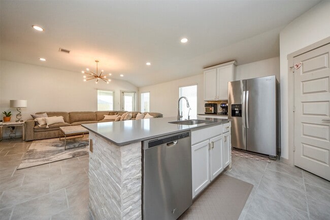 Photo - 28938 Yukon River Ct