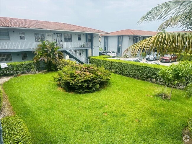 Building Photo - 4050 NW 135th St Unit 20-9 Rental