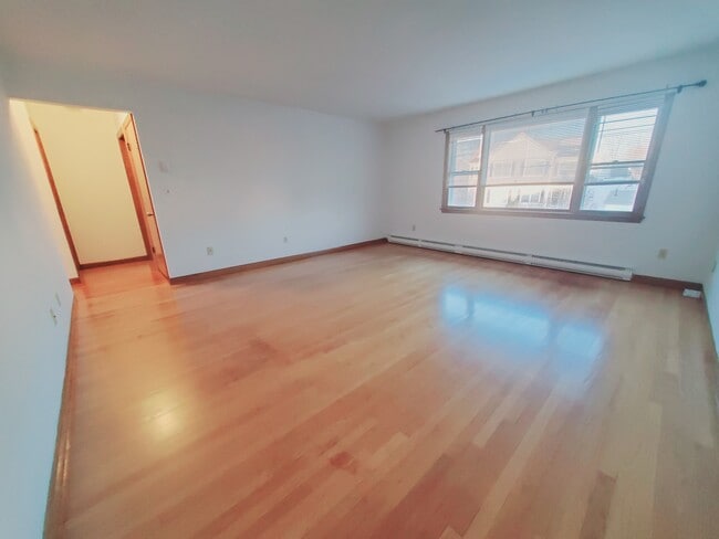 Photo - 16 Harold Ave Unidad 2