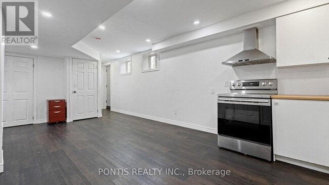 Photo - 22 Mercer Avenue