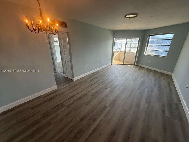Photo - 1663 NE Miami Gardens Dr Unit 238