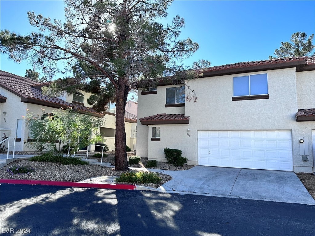 Photo - 925 Allure Dr Townhome