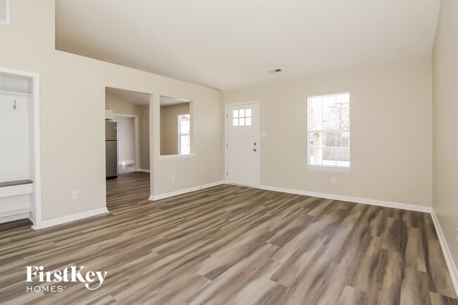 Photo - 712 Pennwood Ln