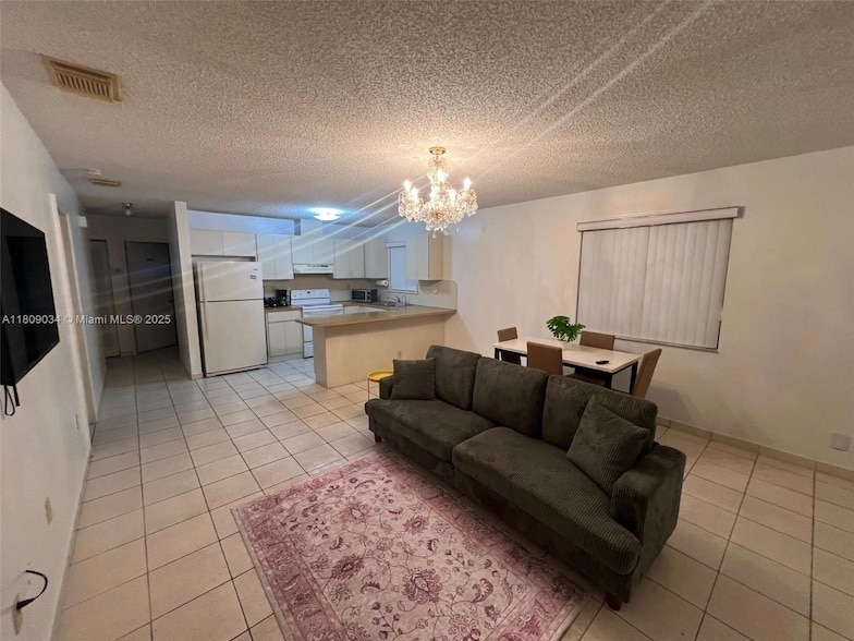 Photo - 1160 SW 9th St