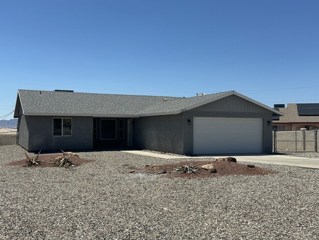 Building Photo - 1211 Palo Verde Ln Rental