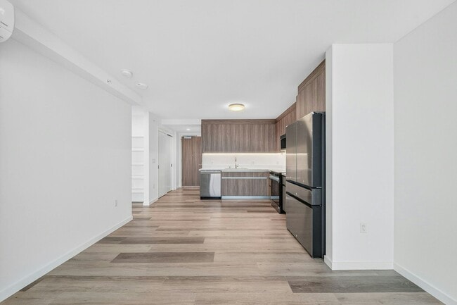 Building Photo - 1500 Rycroft St Unit 3505