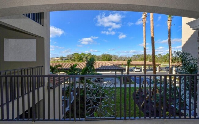 Photo - 17006 Vardon Ter Unit 208