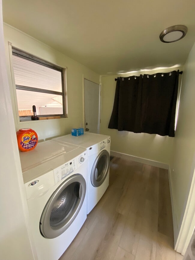 Photo - 2001 7th Ave