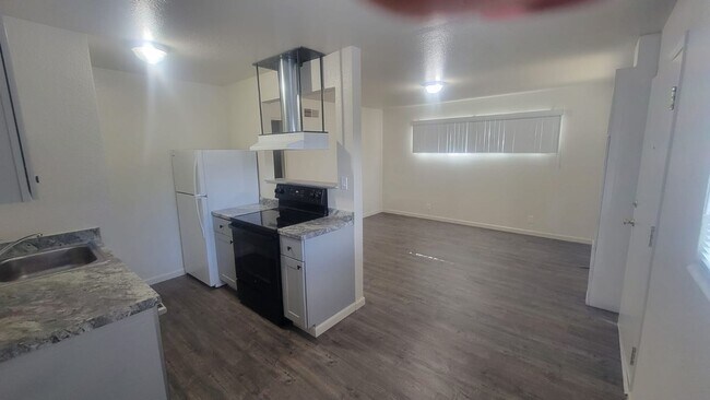Photo - 1 bed 1 bath Sparks Duplex For Rent