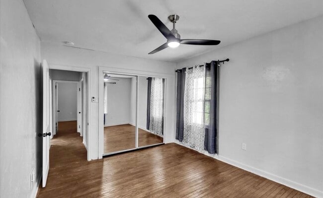 Photo - 1815 Holly Rd